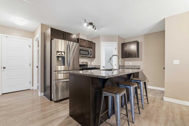 Property Photo:  2781 Chinook Winds Drive SW 12101  AB T4B 3S5 