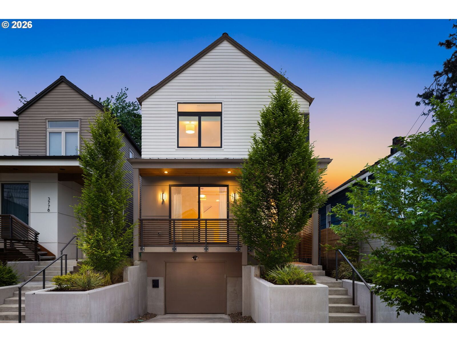Property Photo:  3770 NE 7th Ave  OR 97212 