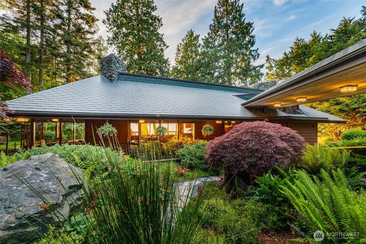 Property Photo:  3559  Biz Point Road  WA 98221 