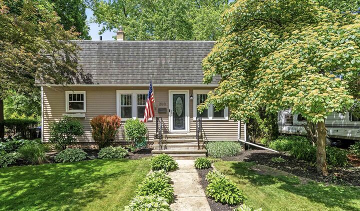 Property Photo:  203 Cedar Street  WI 54956 
