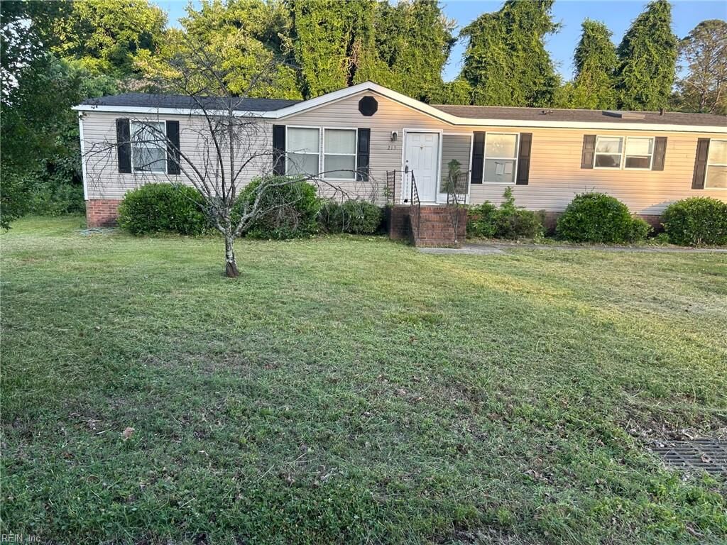 Property Photo:  213 Butler St  VA 23890 