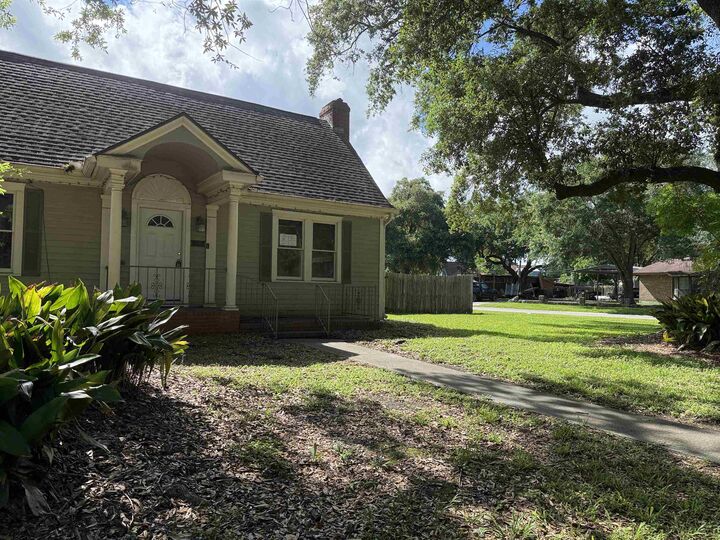 Property Photo: 4545 Hollywood TX 77642