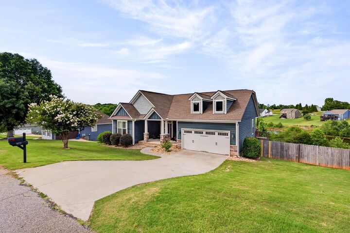 Property Photo:  977 Garnet Circle  SC 29323 