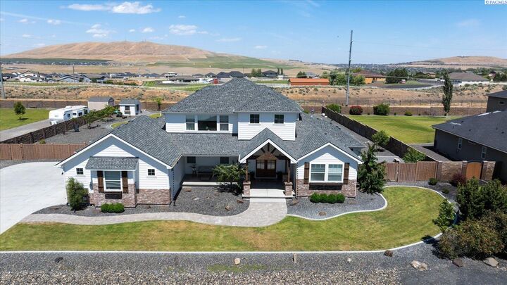 Property Photo: 83204 E Sagebrush Rd WA 99338