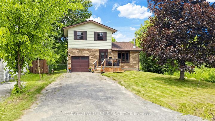 Property Photo:  98 Metro Road S  ON L4P 1W2 