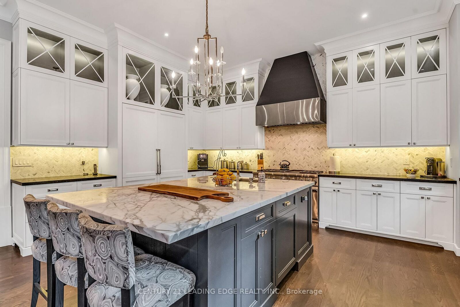 Property Photo:  2 Nightfall Court  ON L0J 1C0 