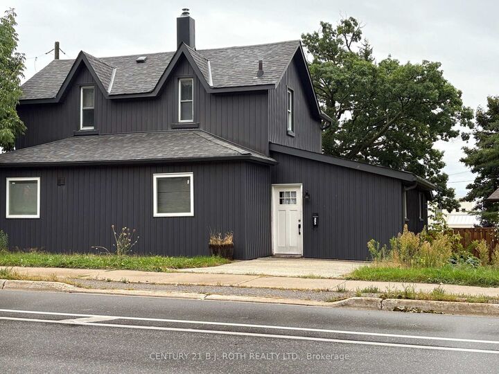 Property Photo: 253 Dunlop Street E ON L4M 1B6