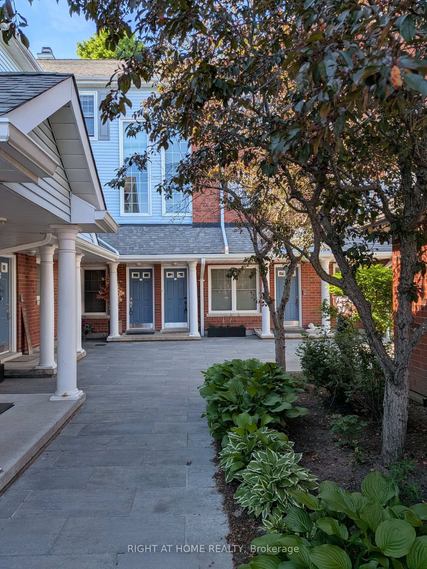 Property Photo: 1663 Nash Road D-7 ON L1E 1S8