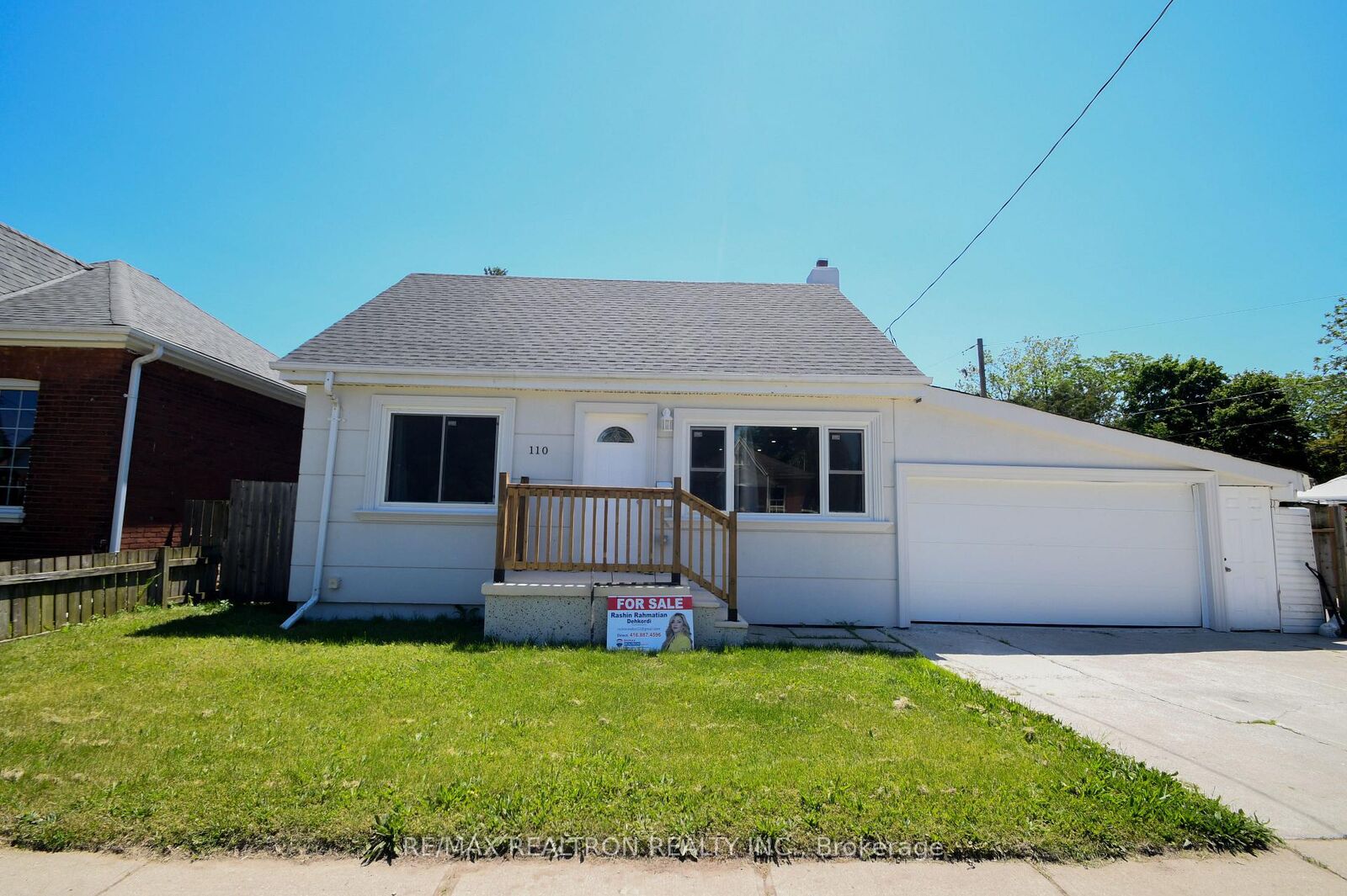Property Photo: 110 Mintern Avenue ON N3S 1L3