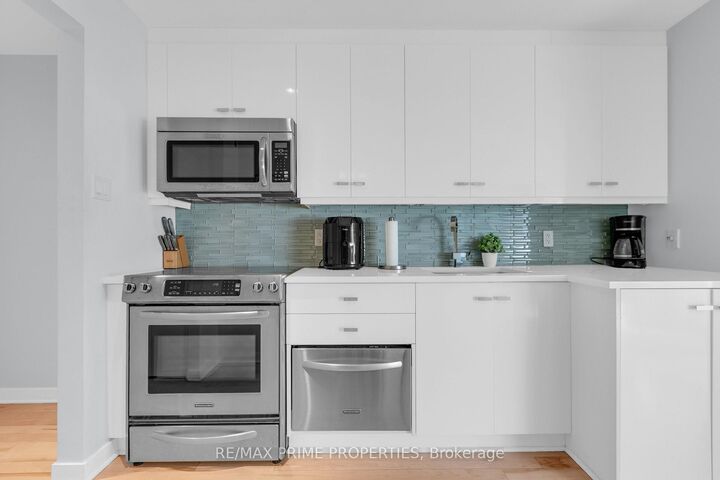 Property Photo: 202 St Patrick Street 10 ON K1N 5K3