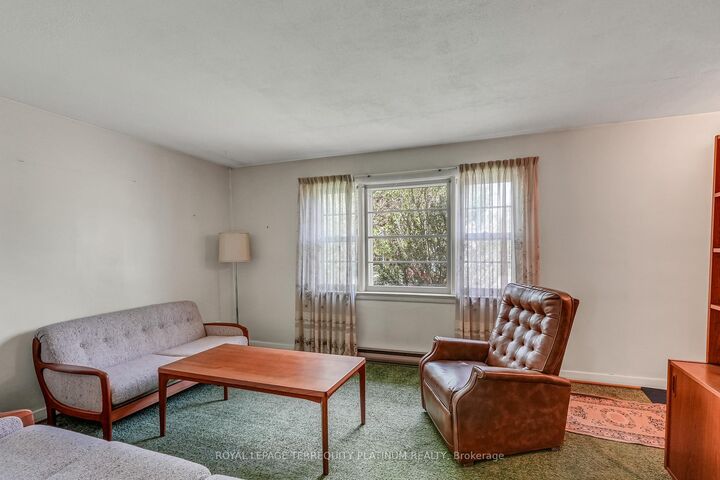 Property Photo: 4 Sunray Crescent ON M3M 2C5