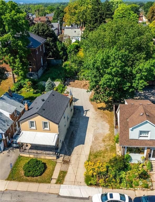 Property Photo:  153 Strathcona Avenue N  ON L8R 3C4 