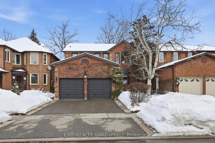 Property Photo: 77 Lord Simcoe Drive ON L6S 5H1