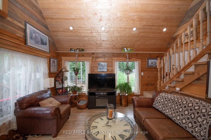 Property Photo: 1392 Carroll Road ON K0M 1S0