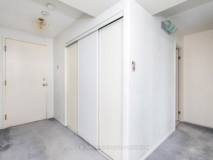 1025 Grenon Avenue 715 — photo 1