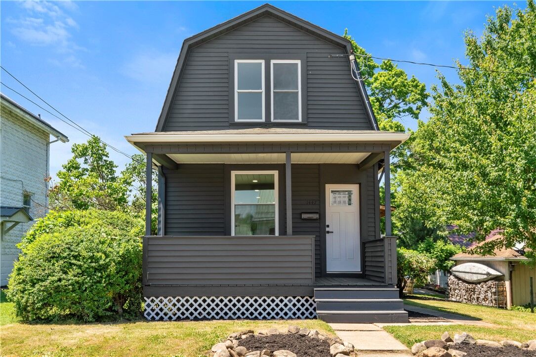 Property Photo:  1447 5th St  PA 15065 