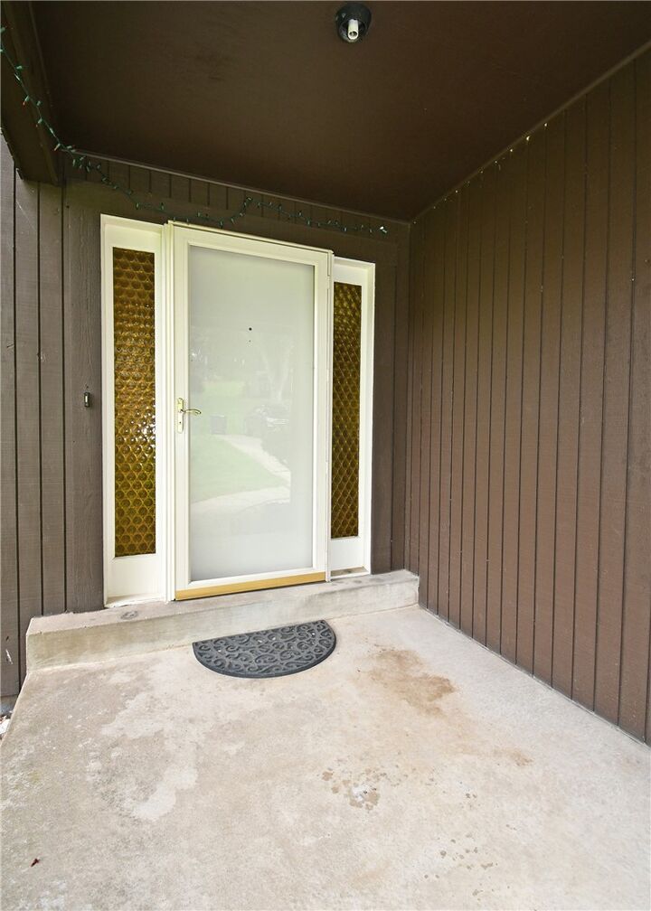 Property Photo:  2461 Corteland Drive  PA 15241 