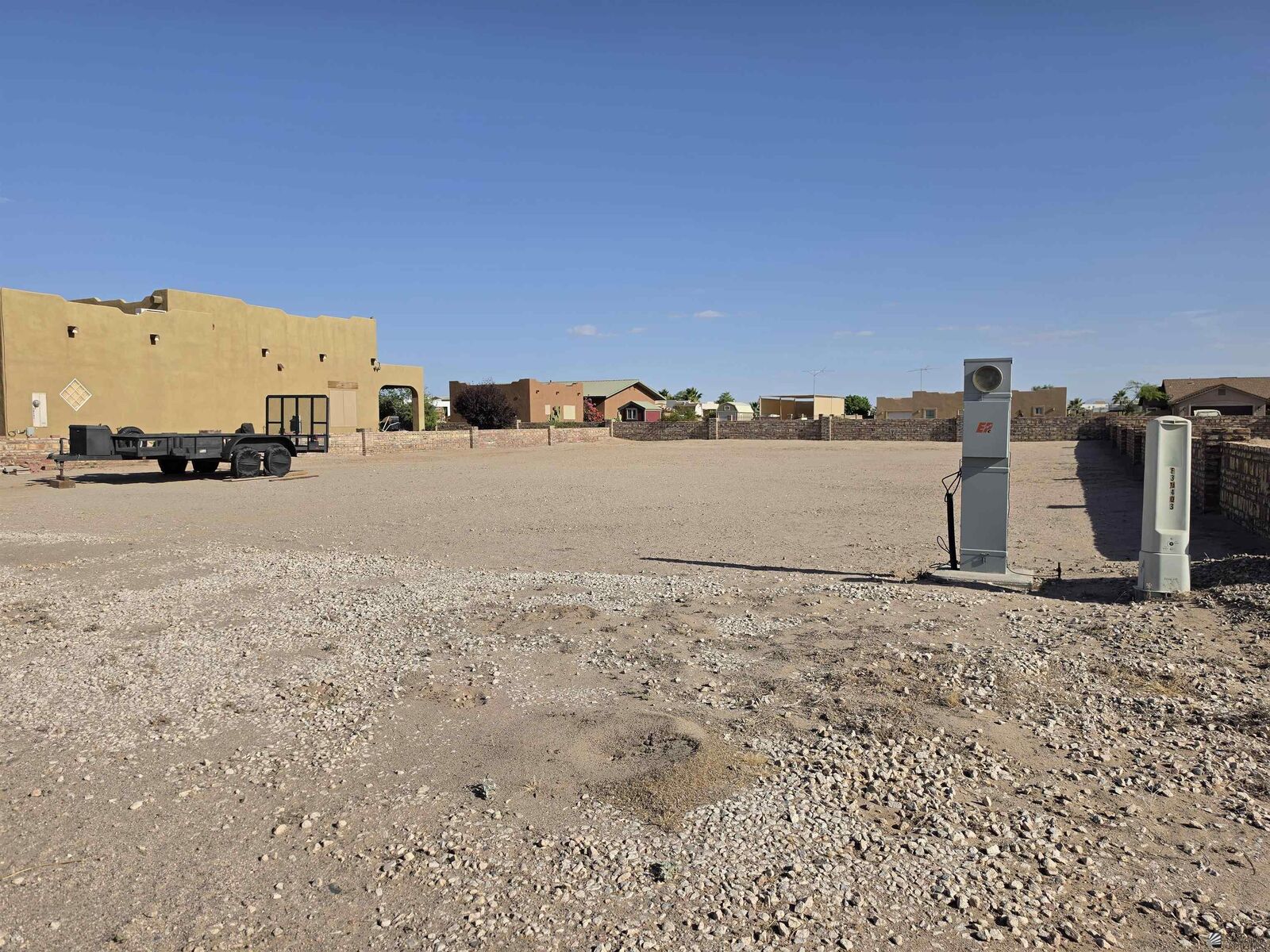 Property Photo: 30403 E Mountain View Ave AZ 85356