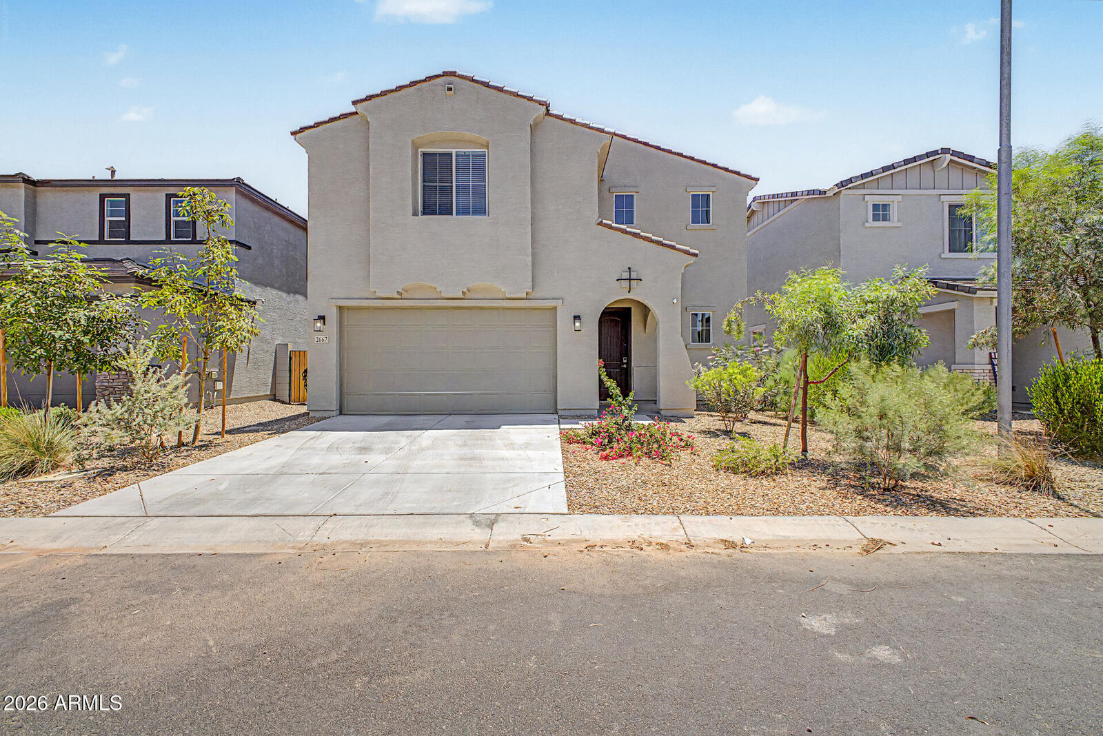 Property Photo:  2667 E Bluff Spring Avenue  AZ 85119 