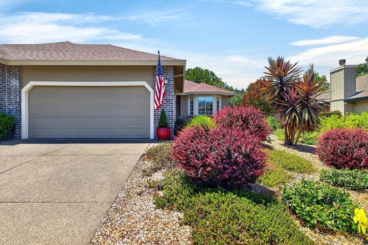 Property Photo: 317 Miramonte Place CA 95409