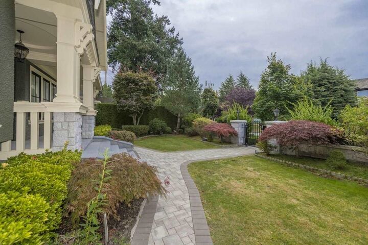 Property Photo: 1121 W 39th Avenue BC V6M 1S7