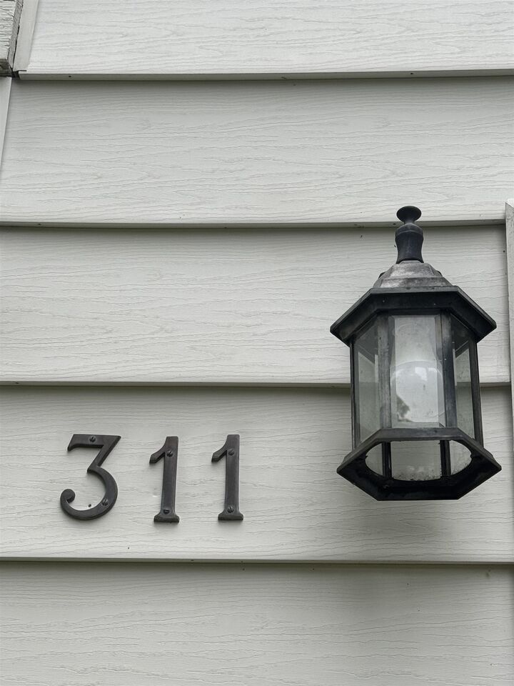 Property Photo:  311 W 21st Avenue  BC V5Y 2E4 
