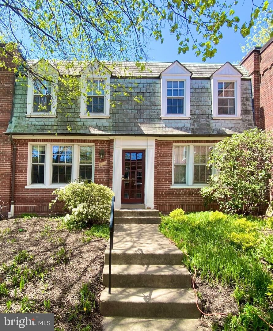 Property Photo:  1748 N Rhodes Street 6-321  VA 22201 