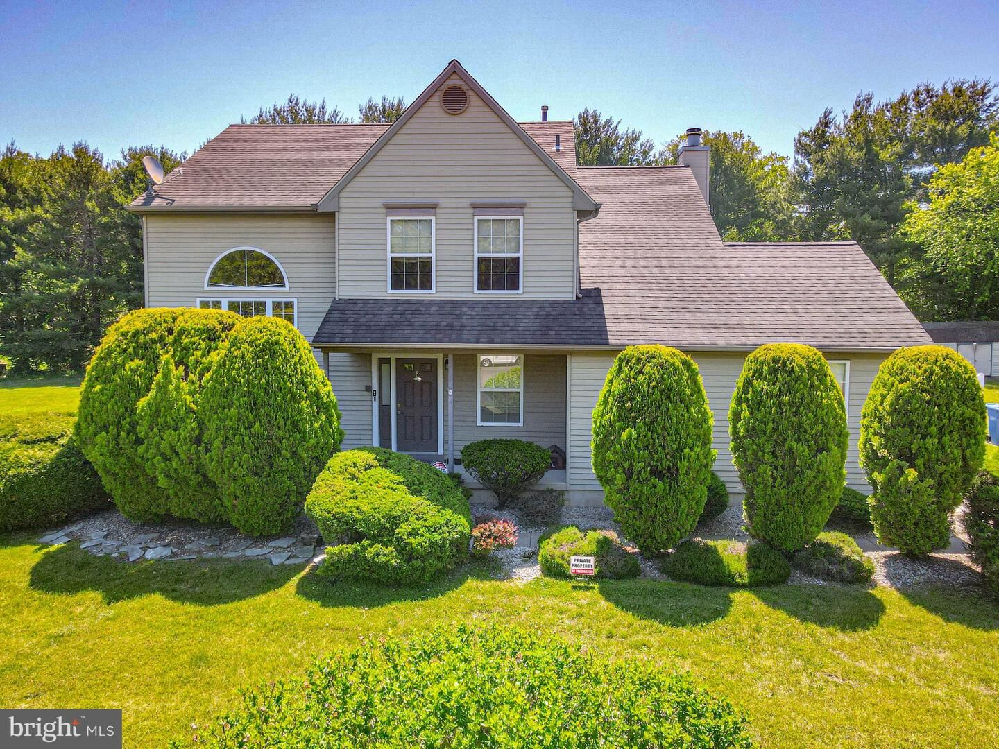 Property Photo:  8 Downing Lane  NJ 08080 
