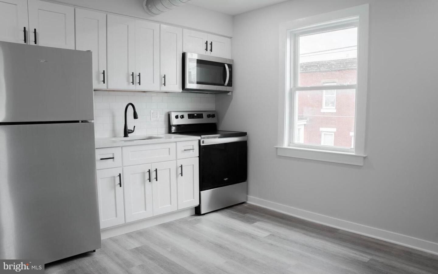 Property Photo:  2800 Poplar Street 2R  PA 19130 