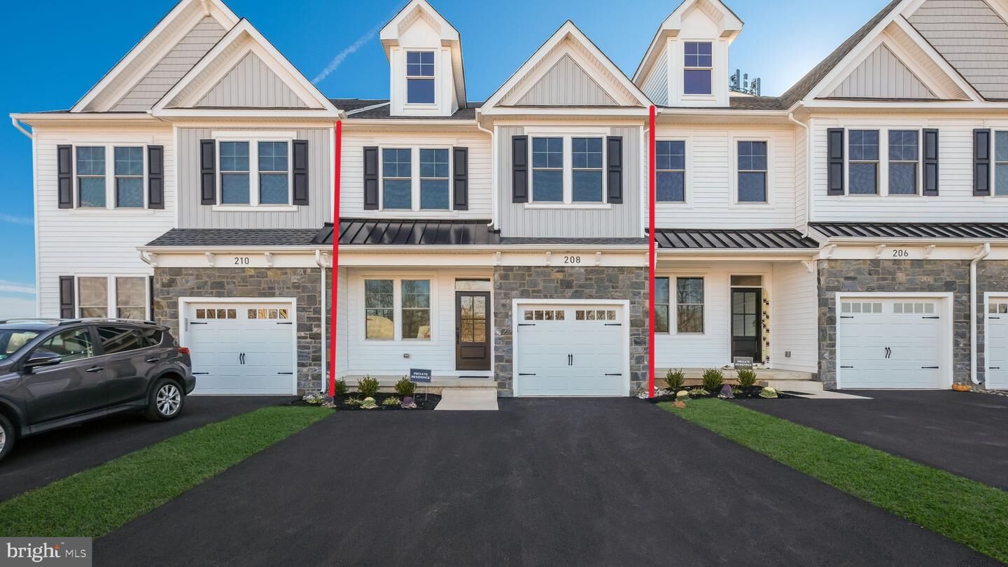 Property Photo: 208 Foxhedge Road PA 18914