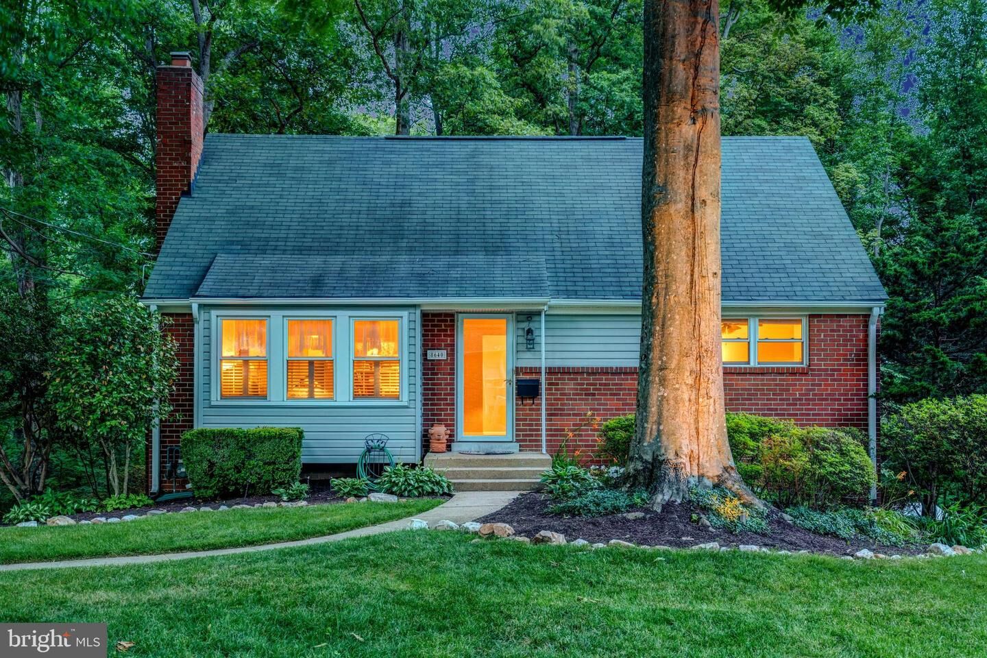 Property Photo:  8640 Victoria Road  VA 22151 