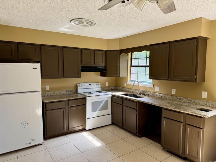 Property Photo: 6 Wagoner AR 72830