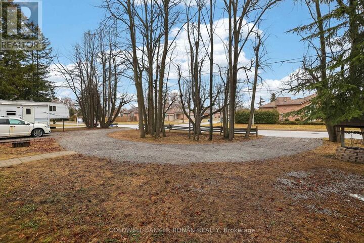 Property Photo:  56 Lakeland Crescent  ON L4E 2Z9 