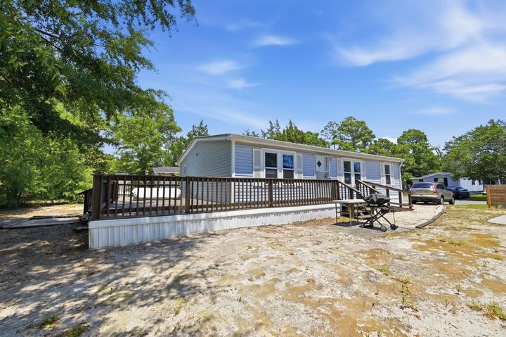Property Photo: 132 Crooked Island Circle SC 29576
