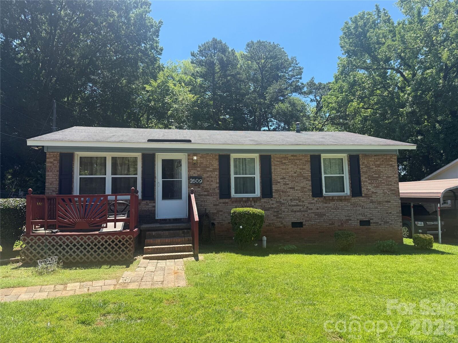 Property Photo: 2609 Alleghany Street NC 28208