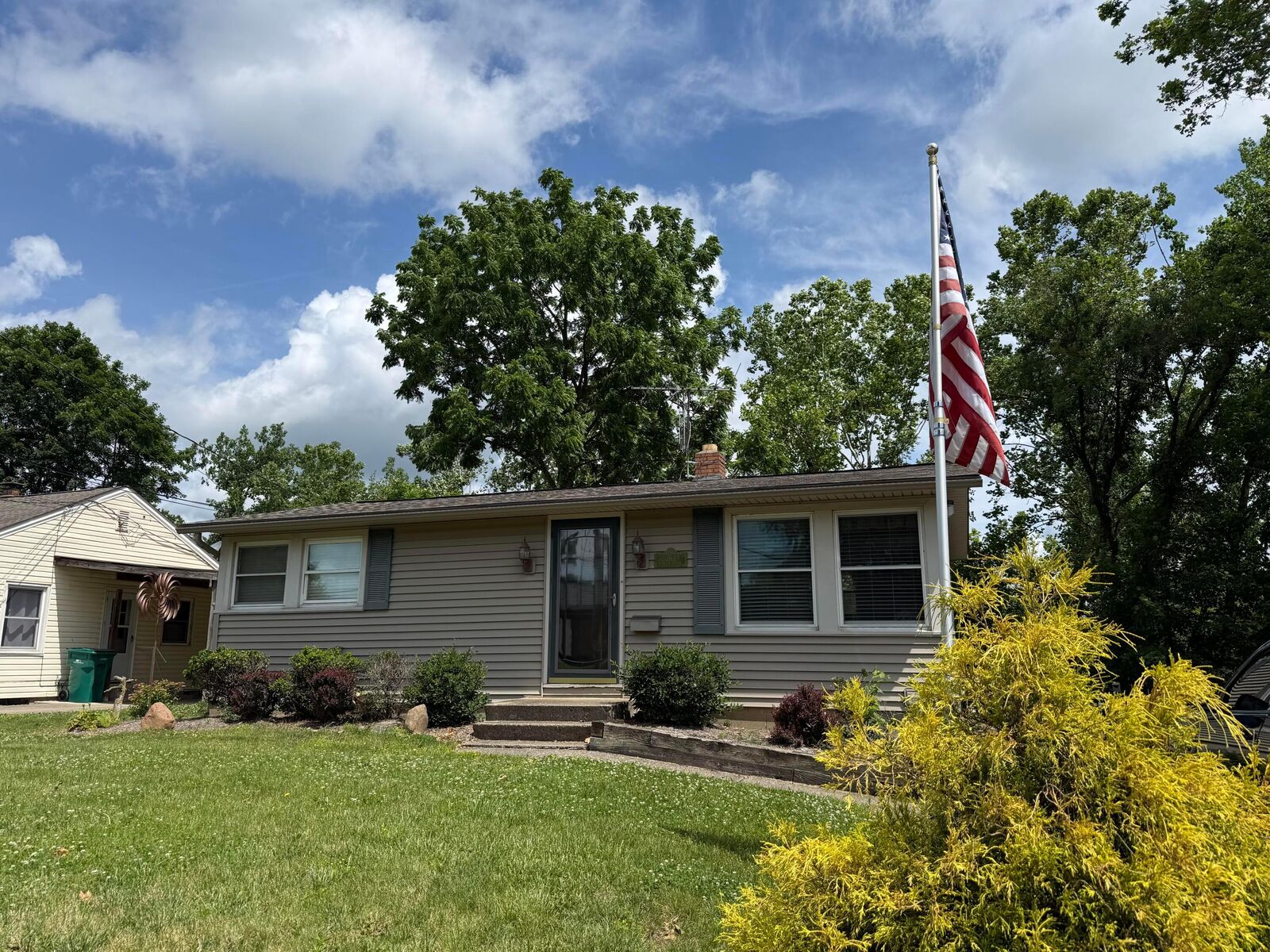 Property Photo:  764 Walker Street  OH 43055 