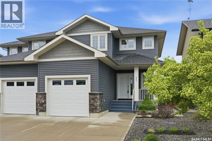 Property Photo: 433 Redwood Crescent SK S0K 0A1