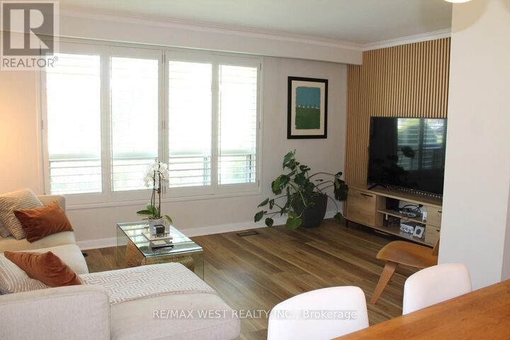 Property Photo: 11 Fletcher Place Main ON M9R 1K7