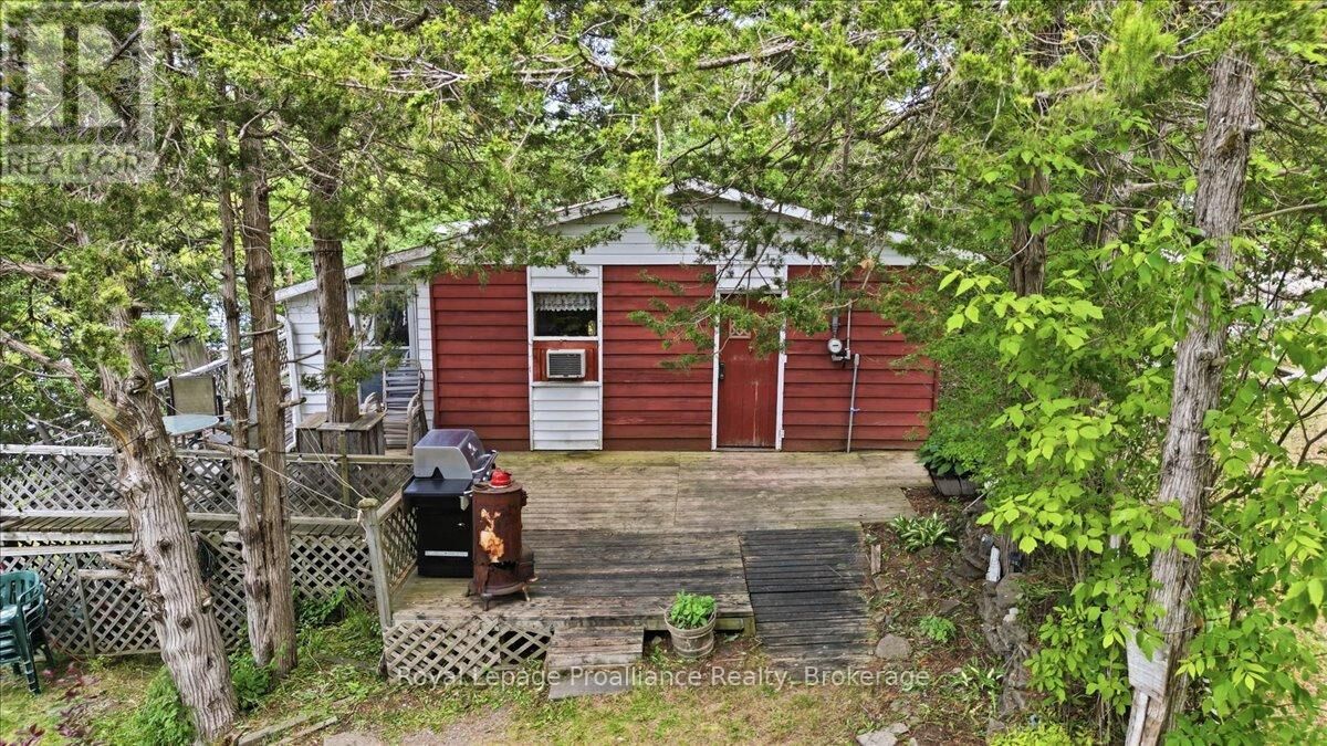 Property Photo: 398 Haigs Reach Road ON K0L 1L0