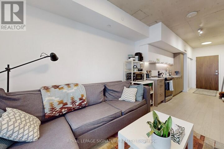 Property Photo:  45 Baseball Place 303  ON M4M 0H1 