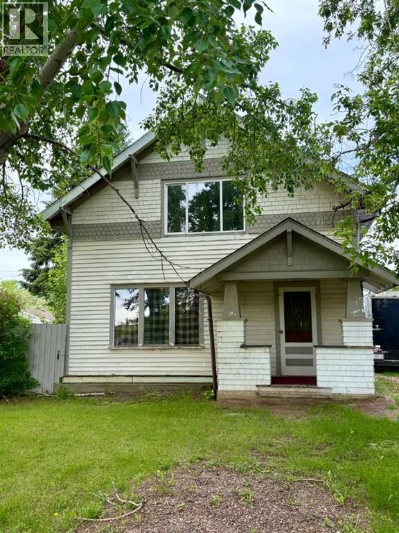 Property Photo:  5028 48 Street  AB T0B 2W0 