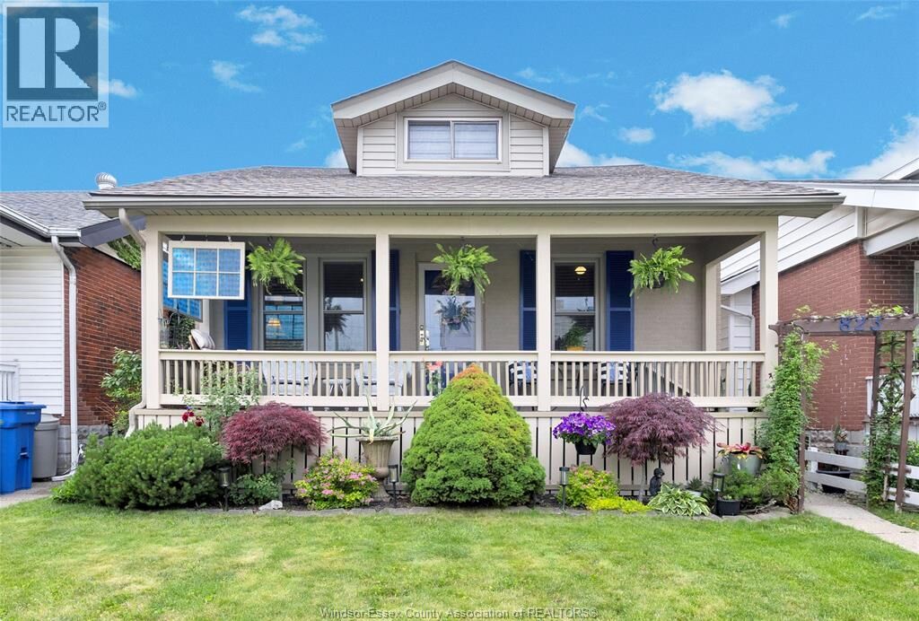 Property Photo: 823 Lawrence ON N8Y 3Z6