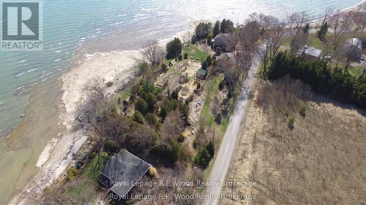 Property Photo: 1806 Lakeshore Road ON N0A 1P0