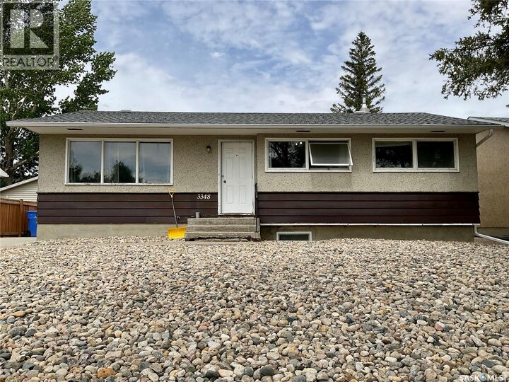 Property Photo:  3348 Grant Road  SK S4S 5H5 