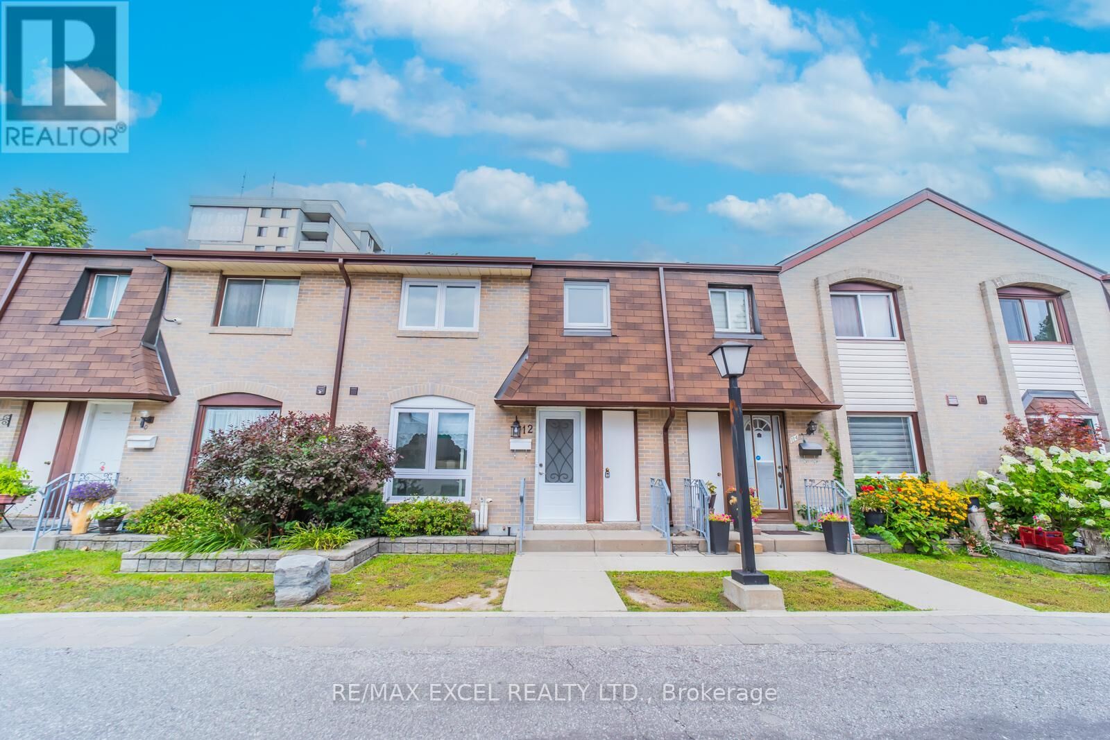 Property Photo:  21 Livonia Place 112  ON M1E 4W5 