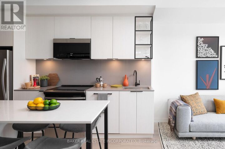Property Photo:  740 Dupont Street 707  ON M6G 0A9 