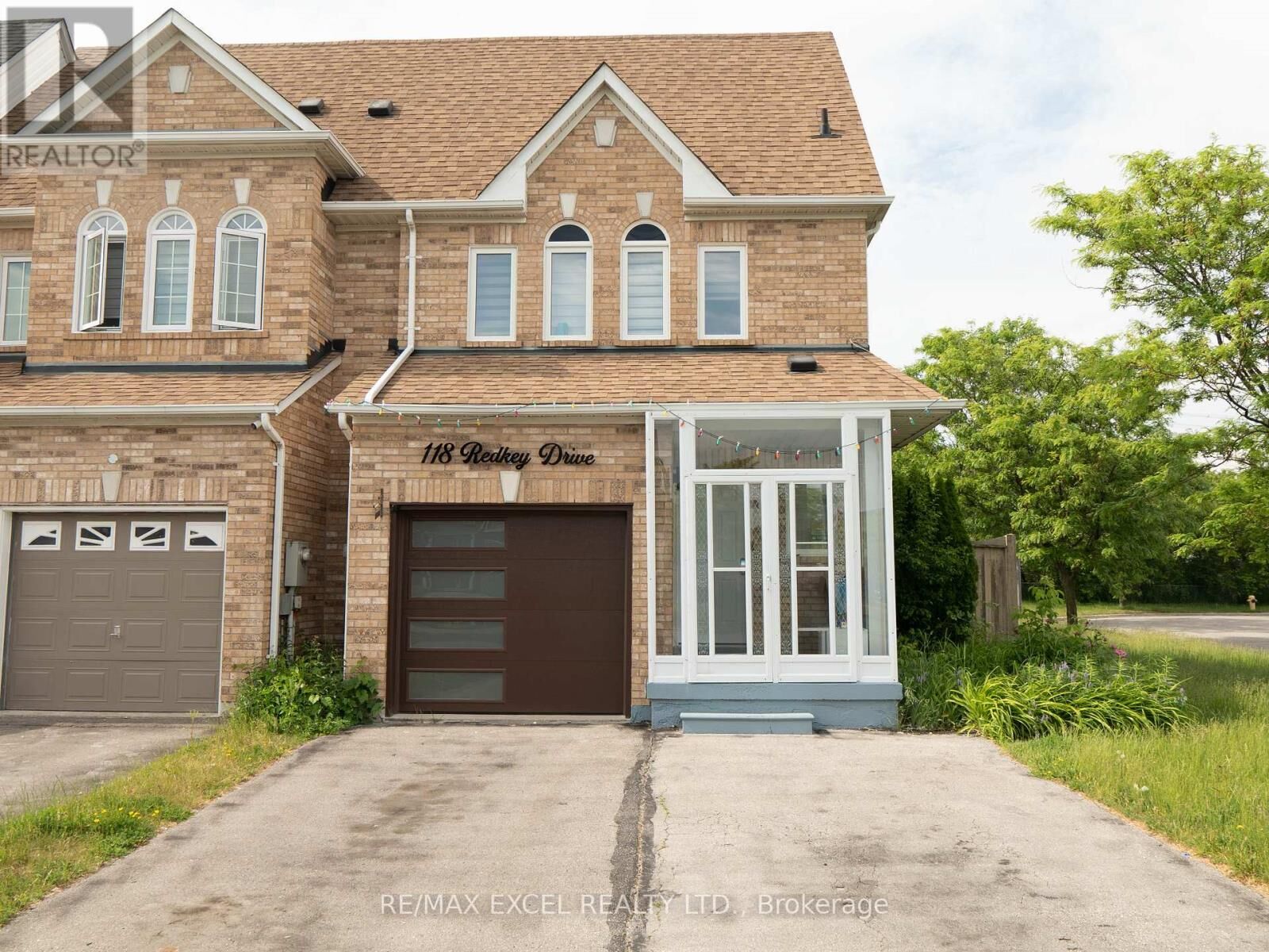 Property Photo:  118 Redkey Drive  ON L3S 4R6 