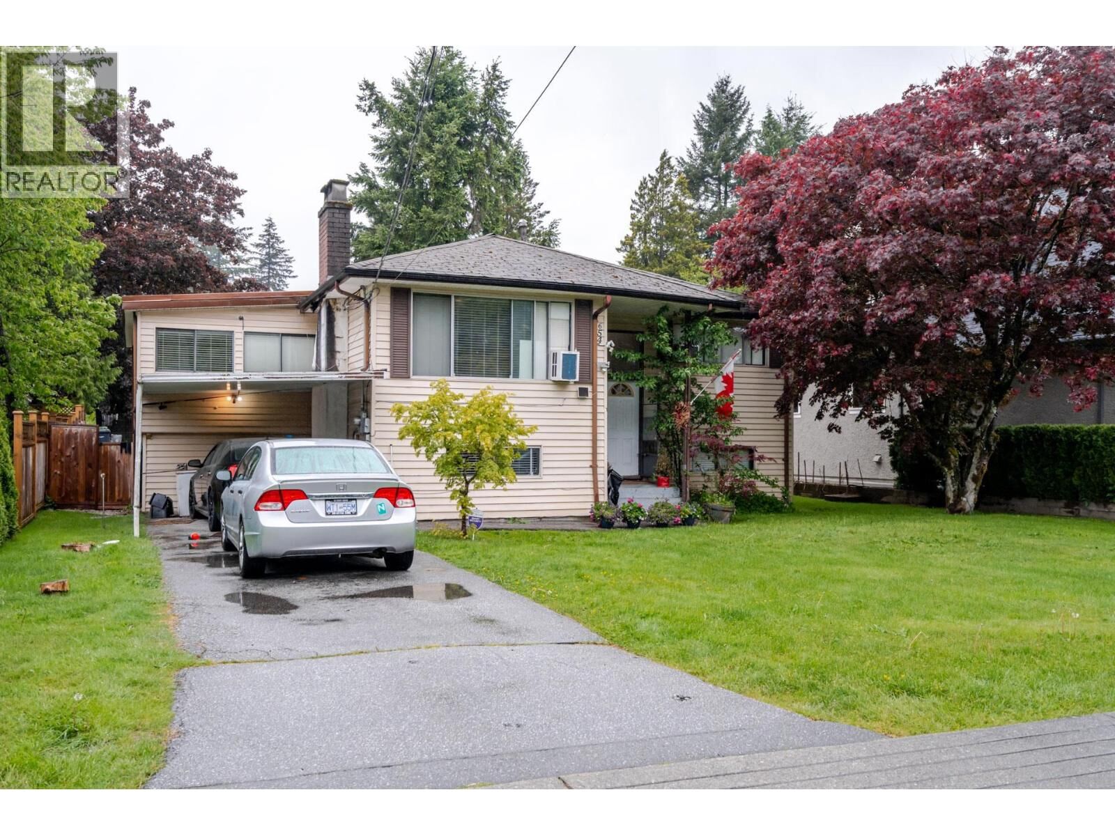 Property Photo:  654 Linton Street  BC V3J 6J9 