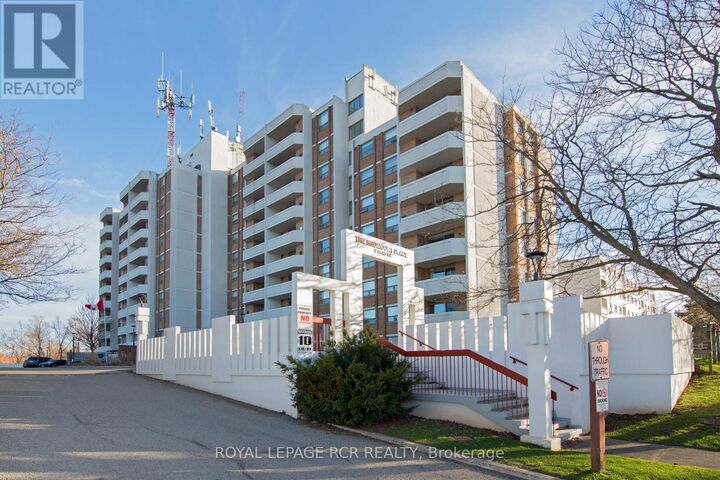 Property Photo:  8 Fead Street 812  ON L9W 3X4 