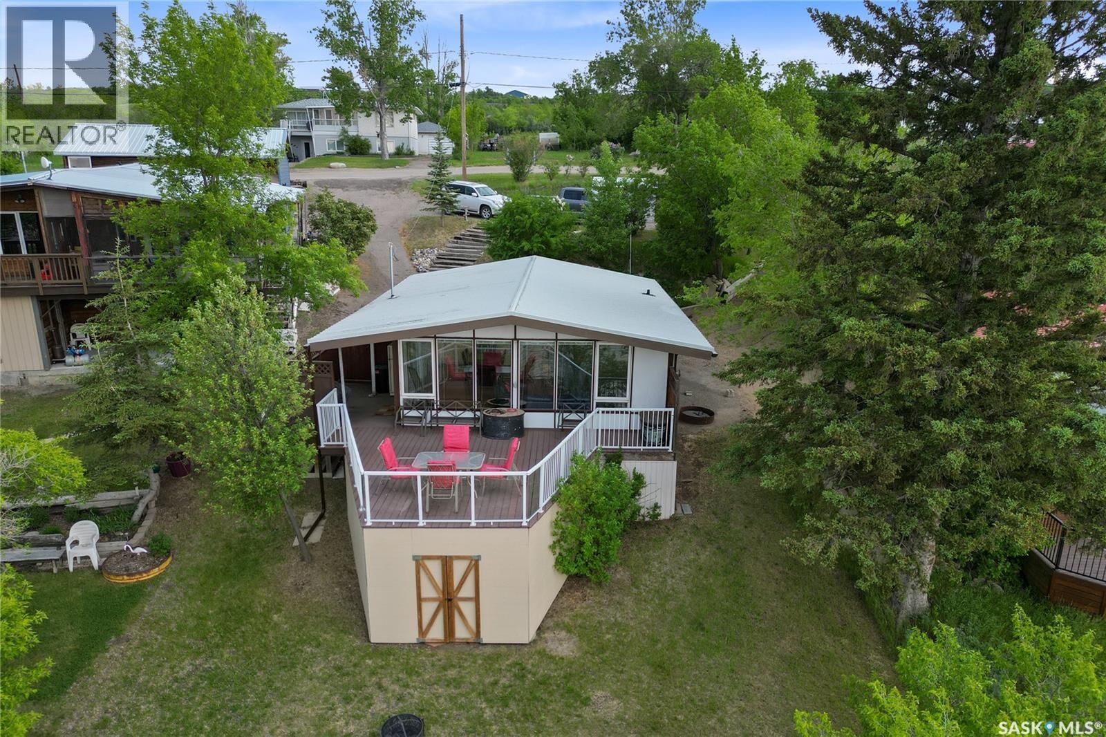 Property Photo:  157 Lakeshore Drive  SK S0G 4L0 